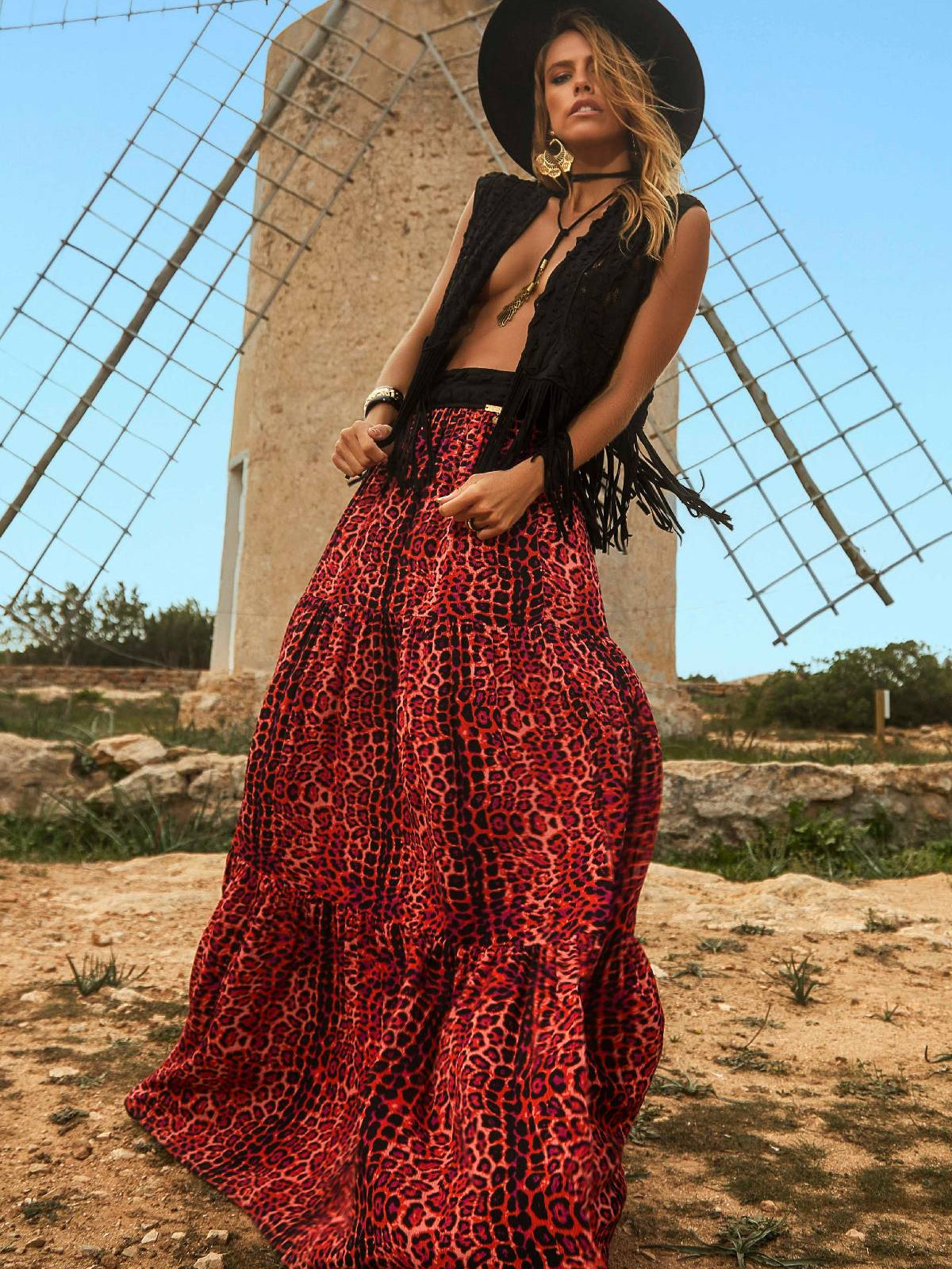 Crea el outfit para festivales perfecto.