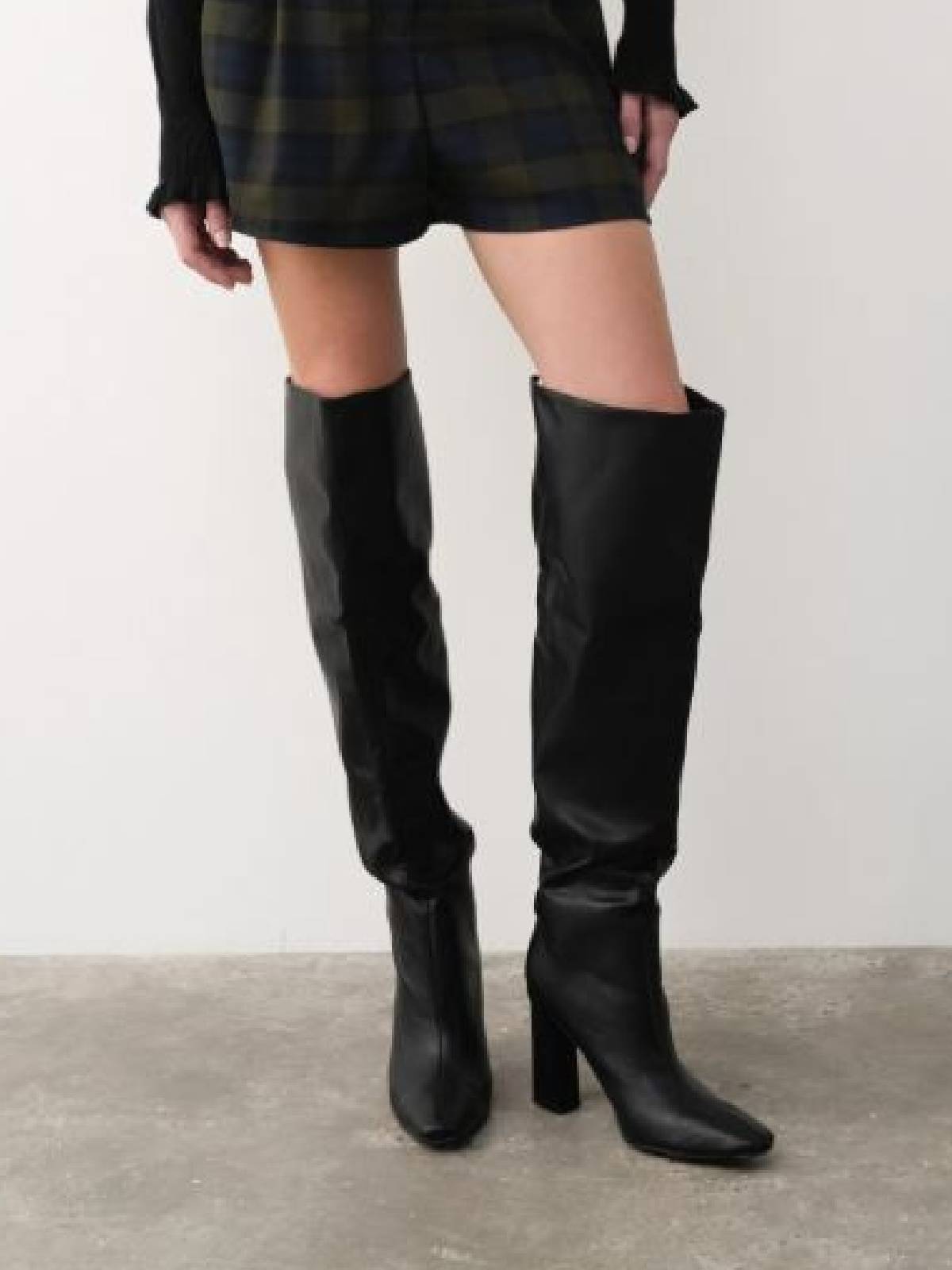 BOTA VIVIAN