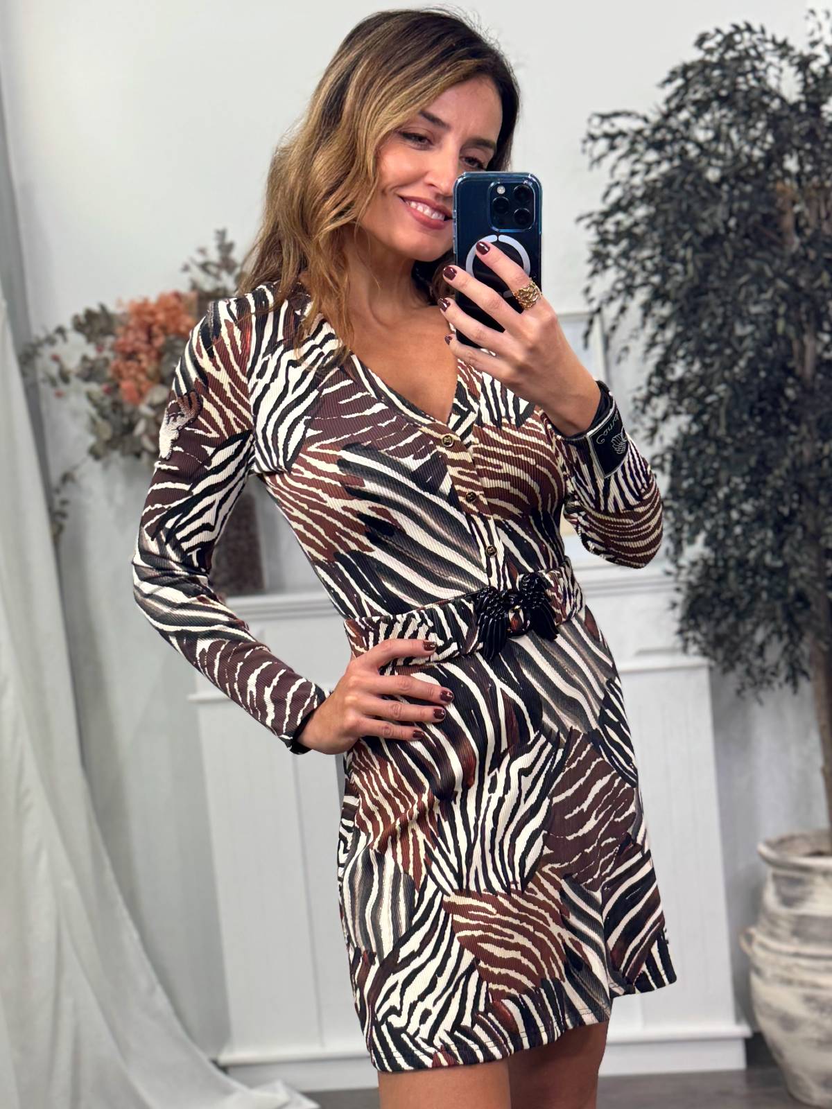 MUESTRA EXCLUSIVA AVENTRINA