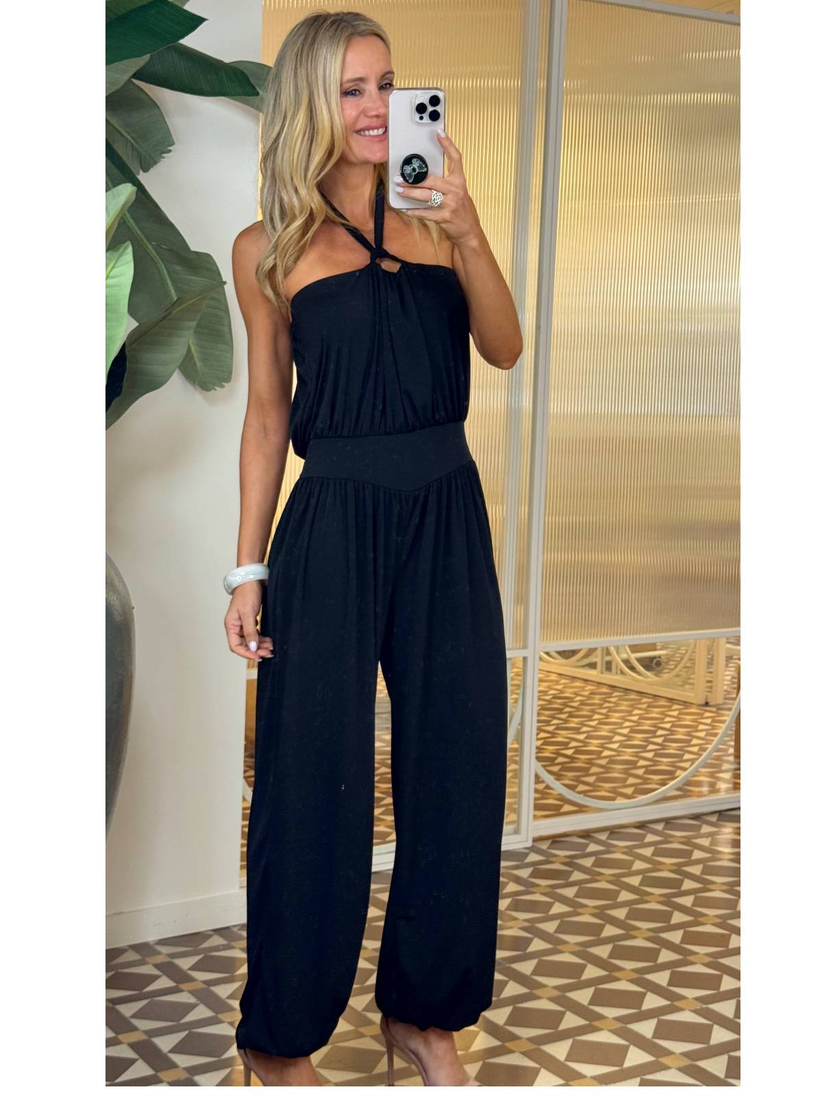 MONO ABIGAIL NEGRO