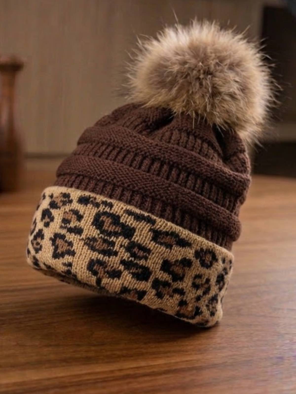 BROWN ANIMAL PRINT HAT