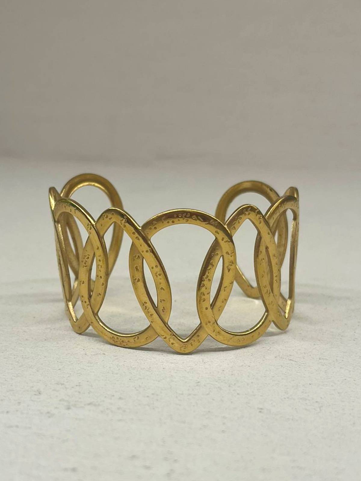 BRAZALETE GOTAS DORADO