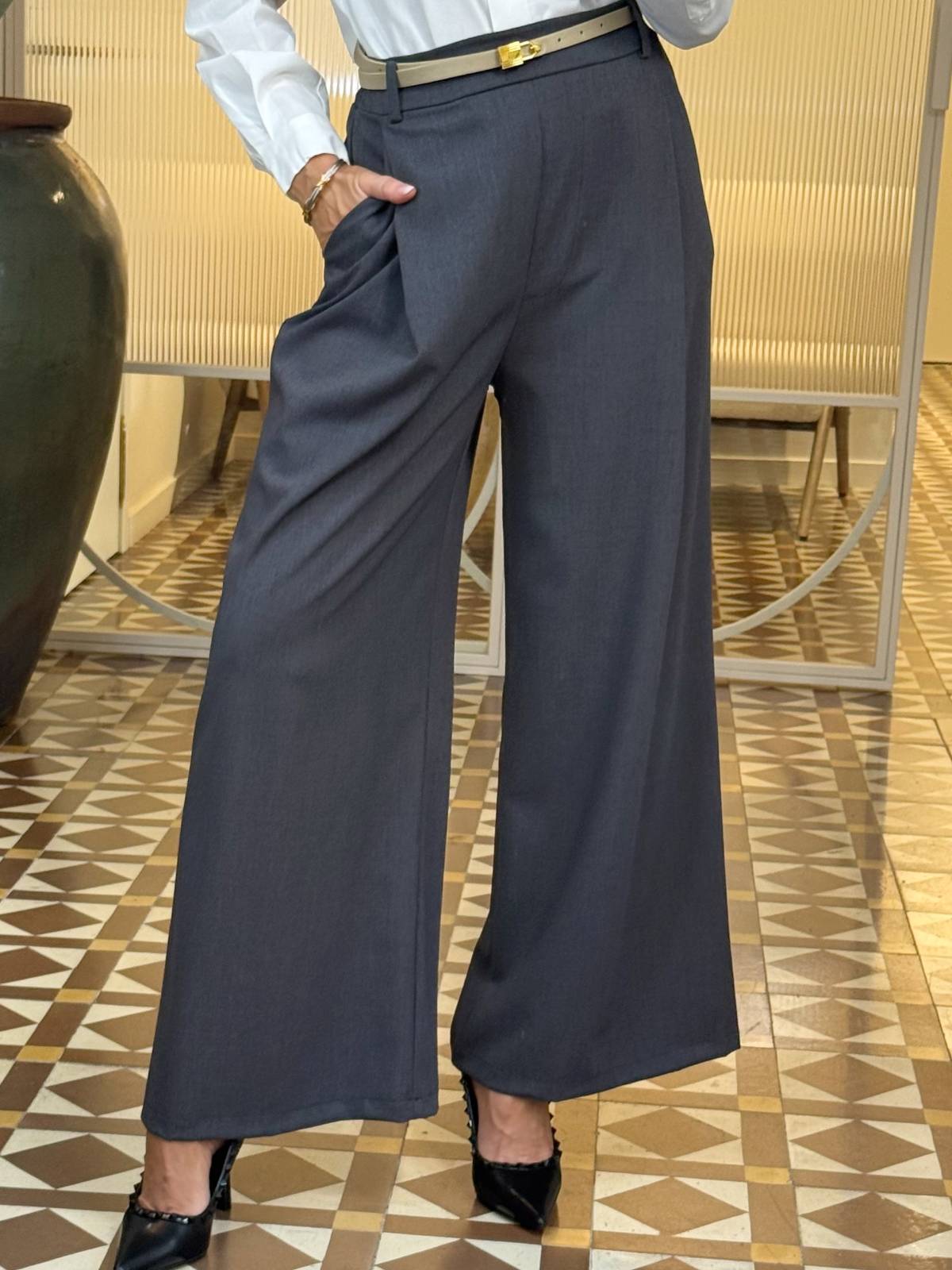 PANTALÓN BRISES GRIS