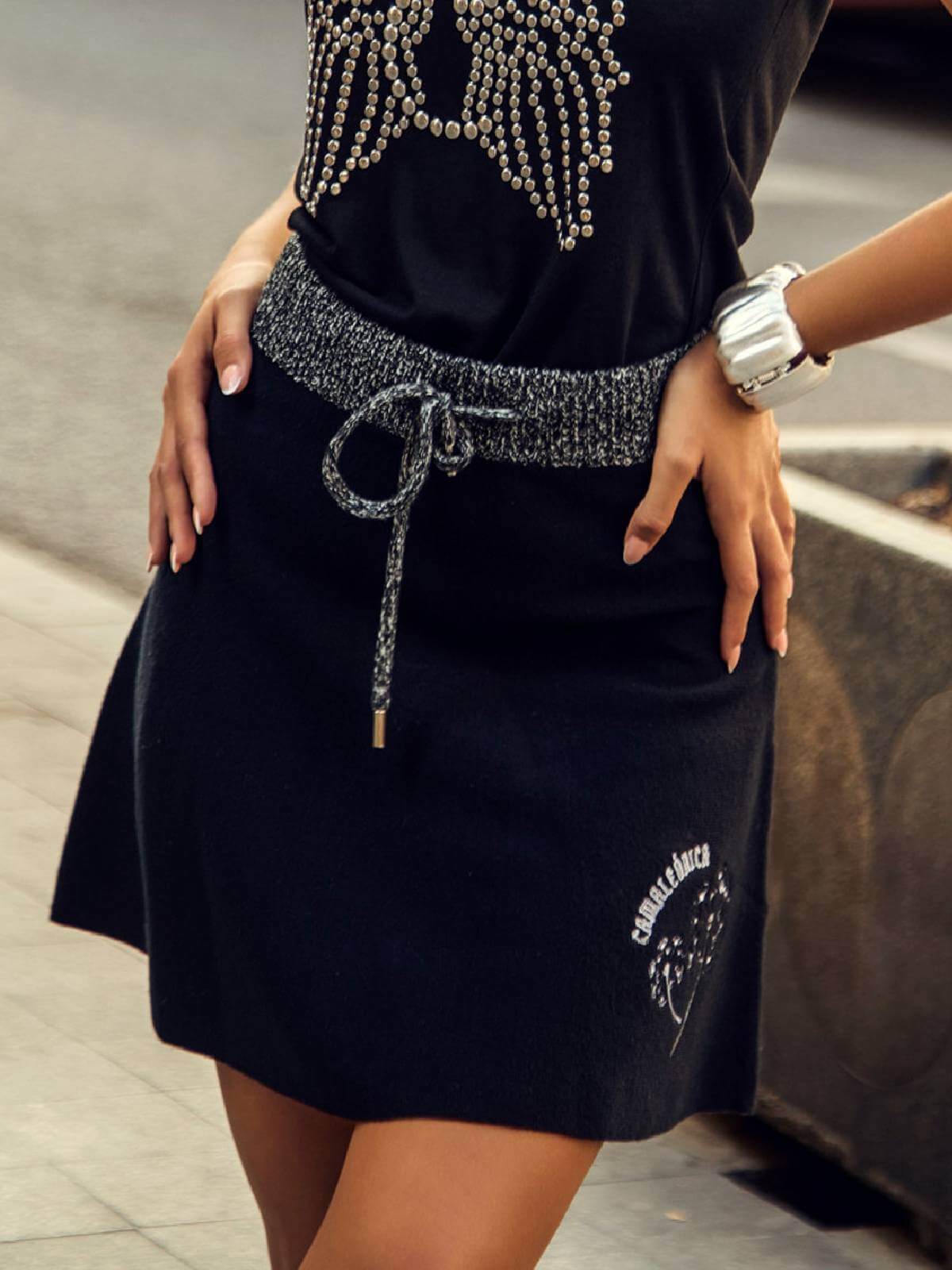 FALDA CLAVEL CAMALEÓNICA