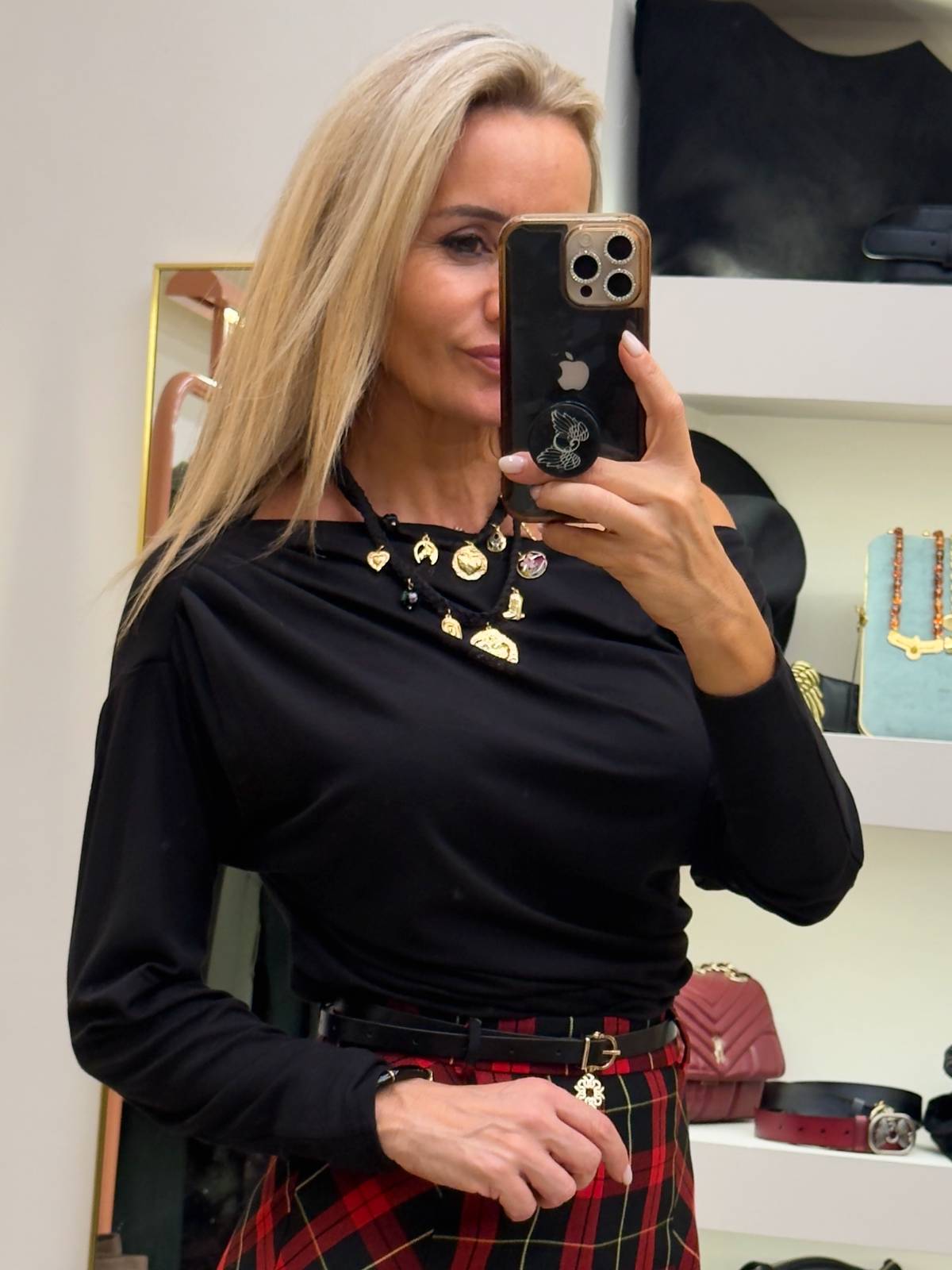 CREDENCIAIS SUPERIORES PRETO