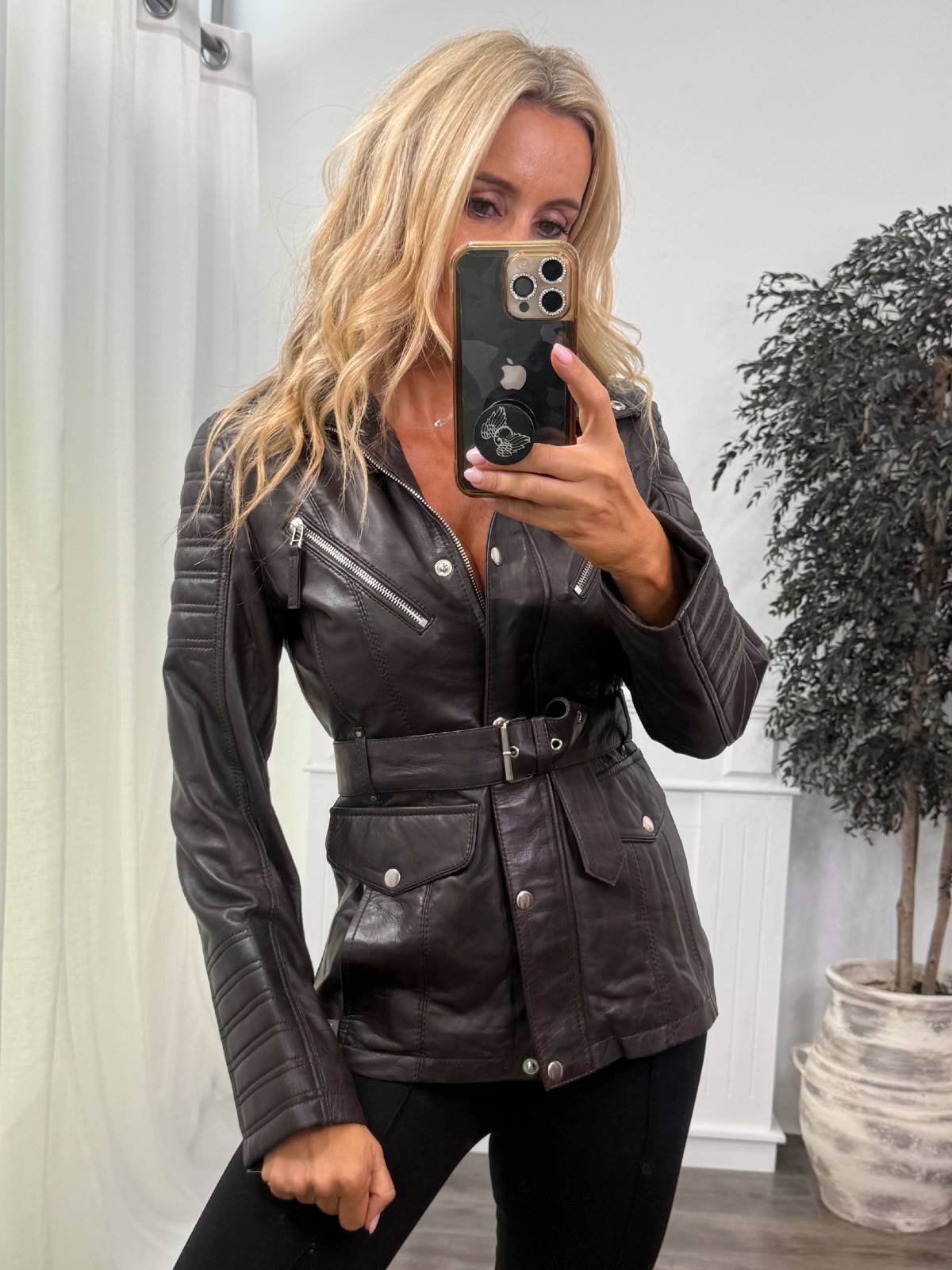 CAZADORA GIFFINA MARRON