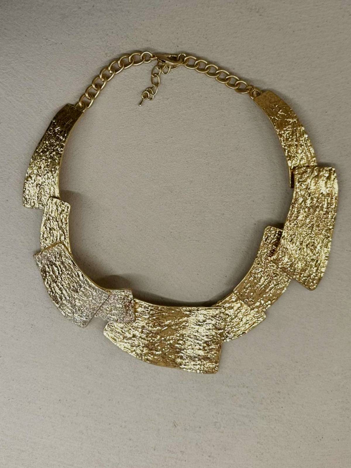 COLLAR GLES DORADO