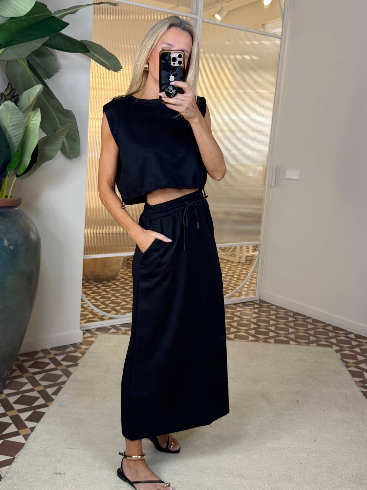 CONJUNTO GOMERA NEGRO
