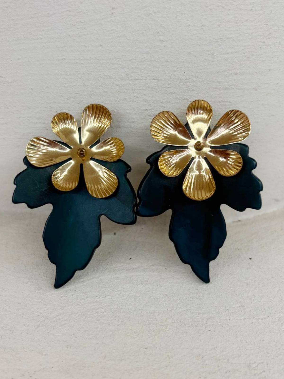 PENDIENTES HOJA VERDE