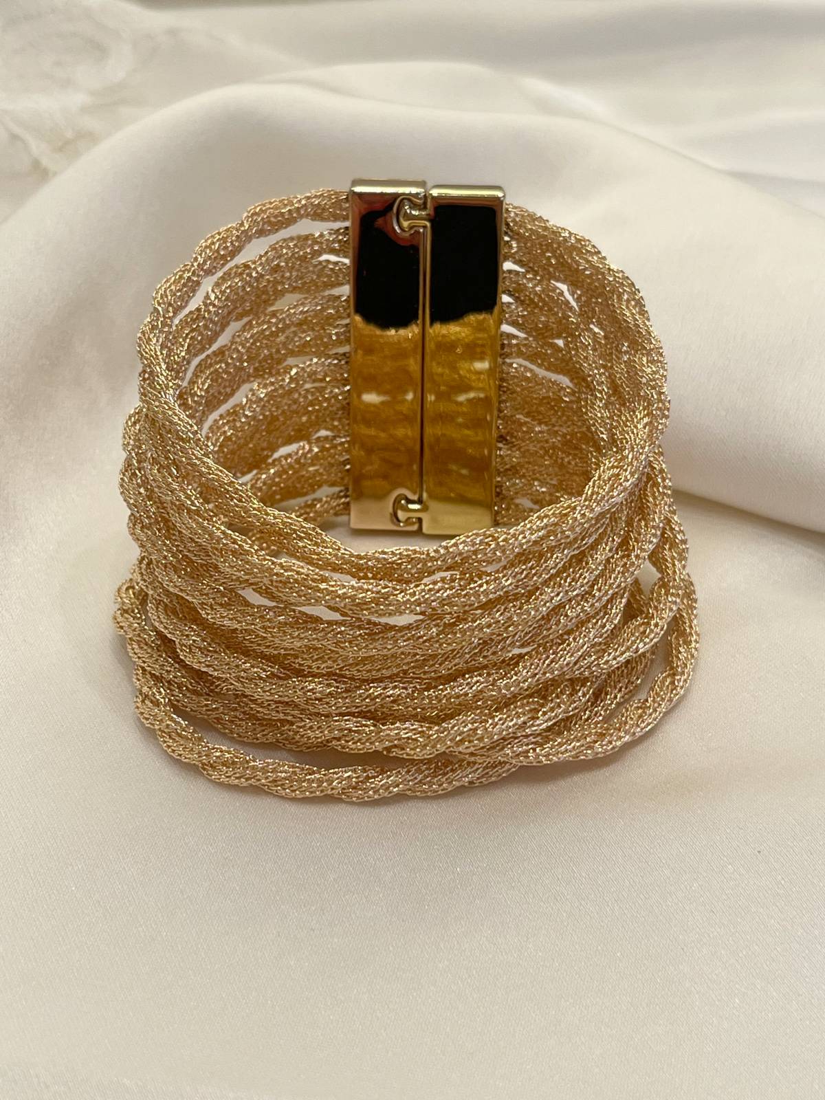 PULSERA KAN DORADO
