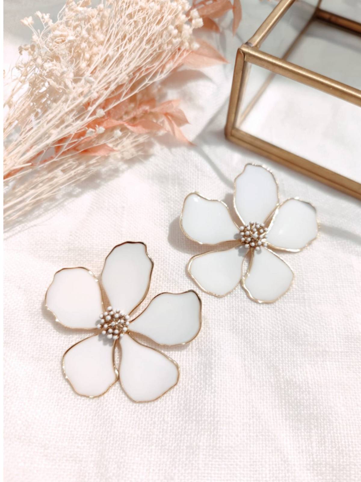 PENDIENTES MAGNOLIA BLANC