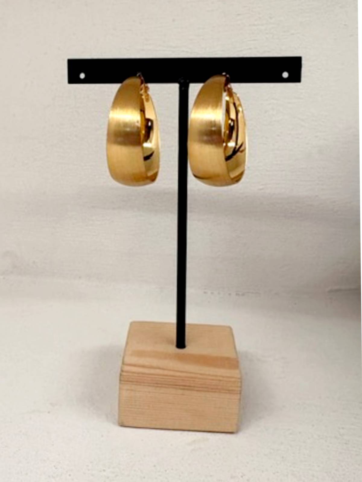 PENDIENTES MOON DORADO