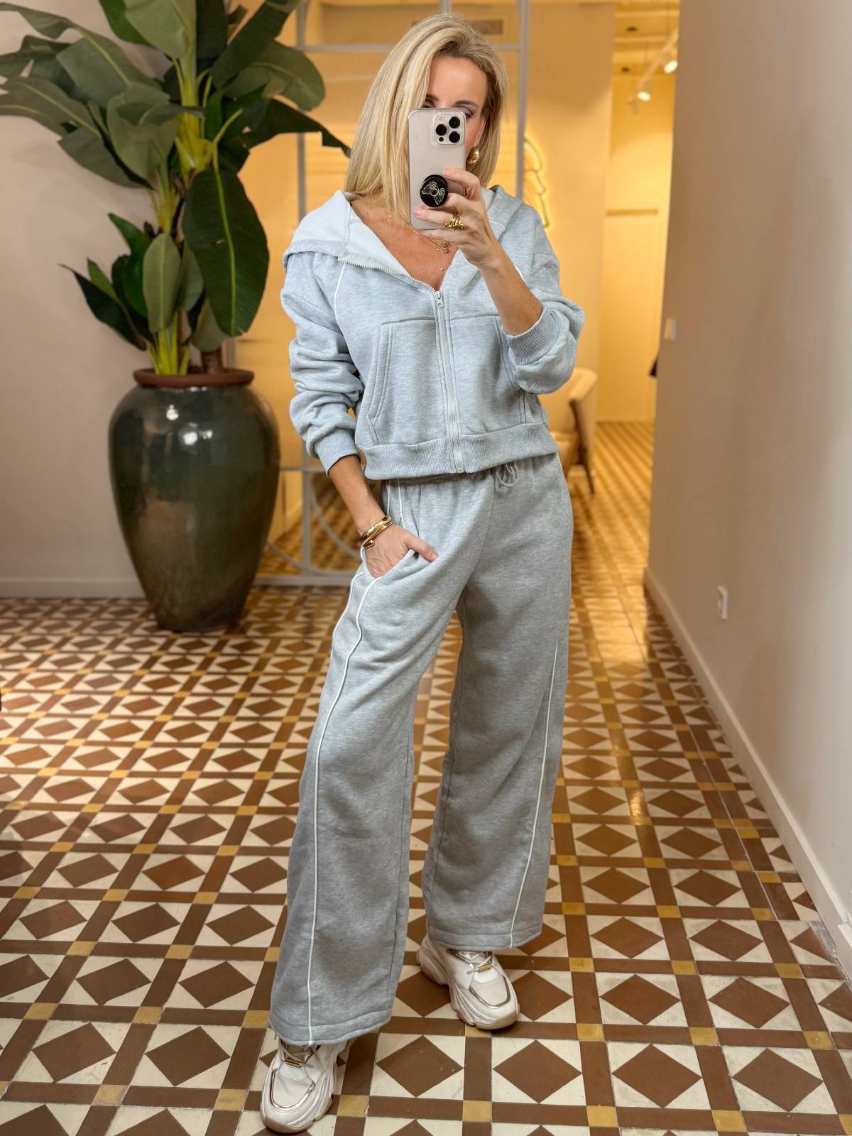 CONJUNTO NAYLOR GRIS