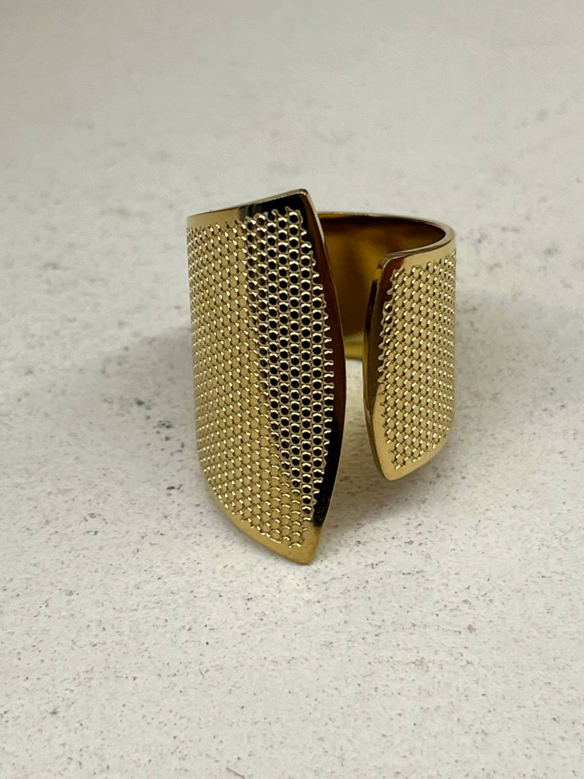 ANILLO CIAGAS DORADO