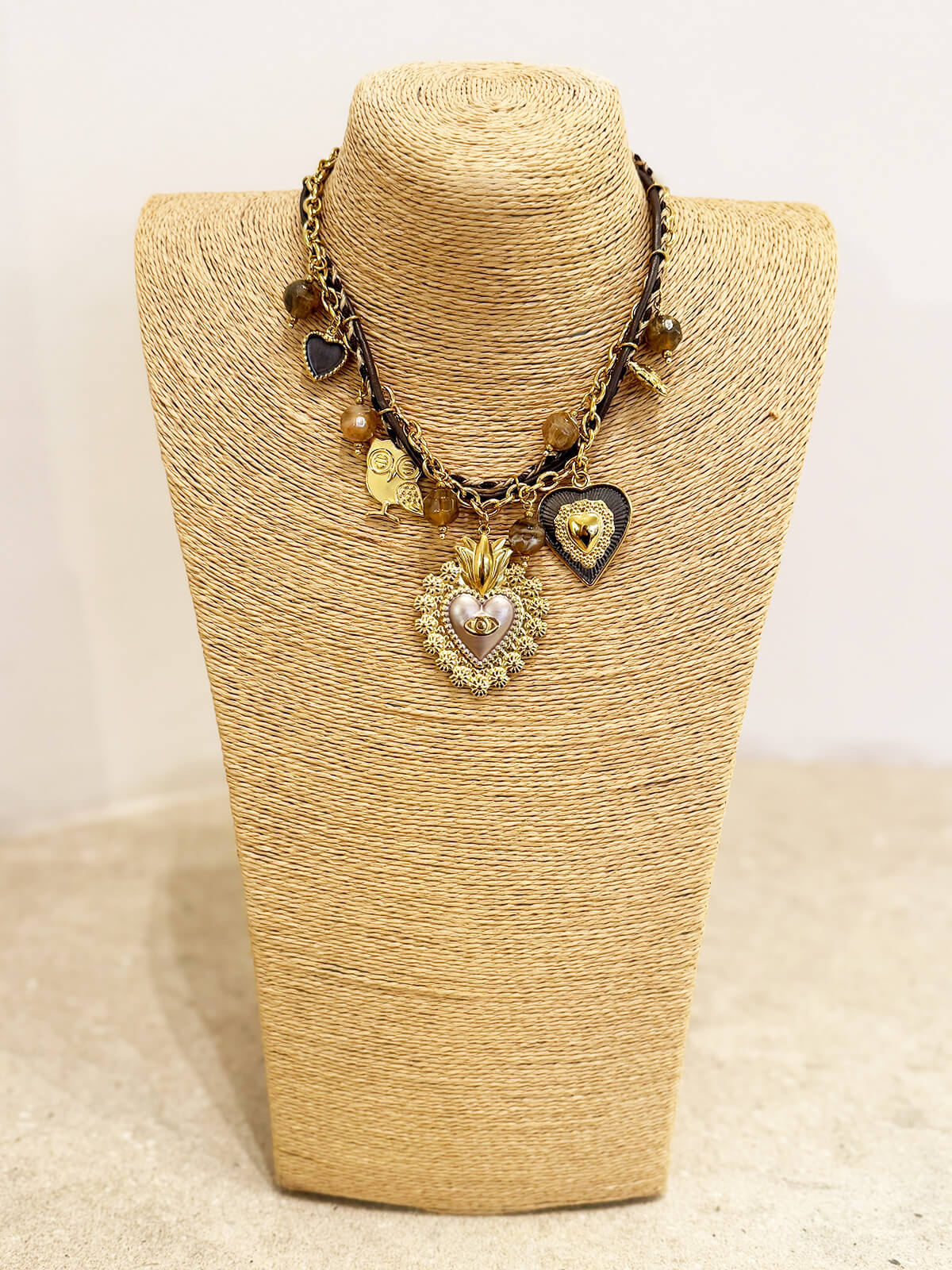 COLLAR SARIE DORADO