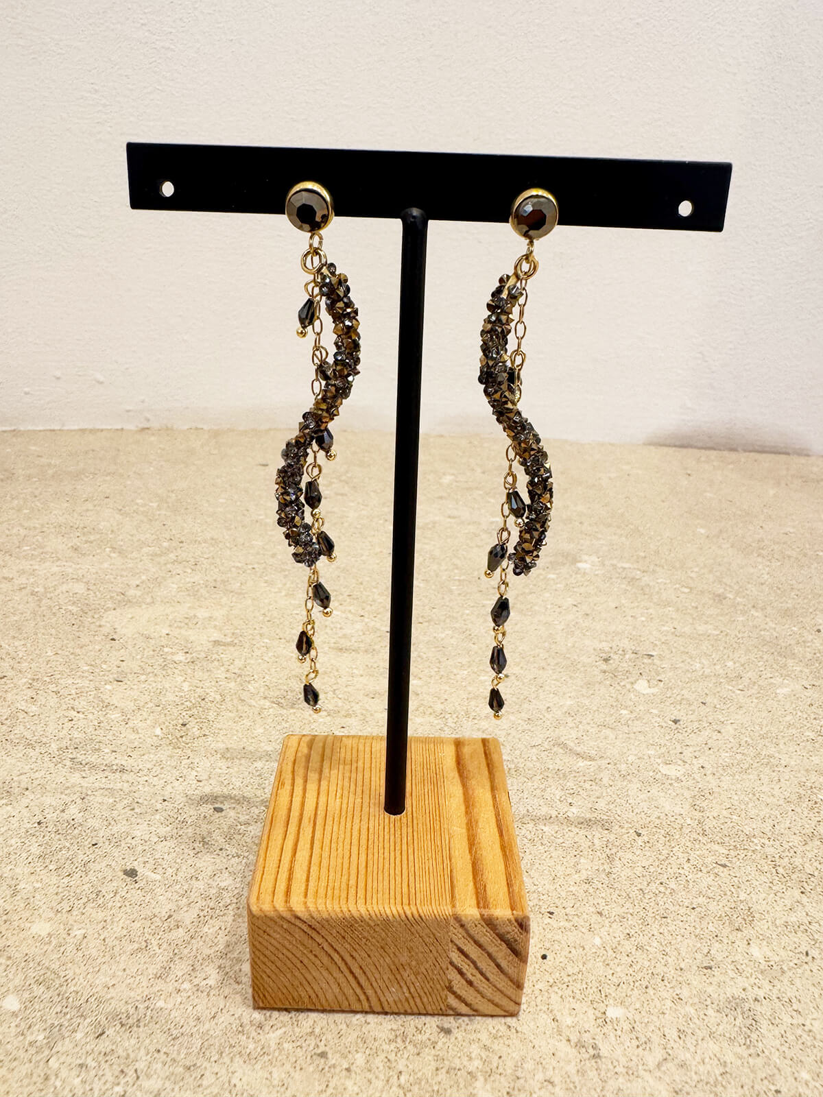 PENDIENTES KIRIA NEGRO