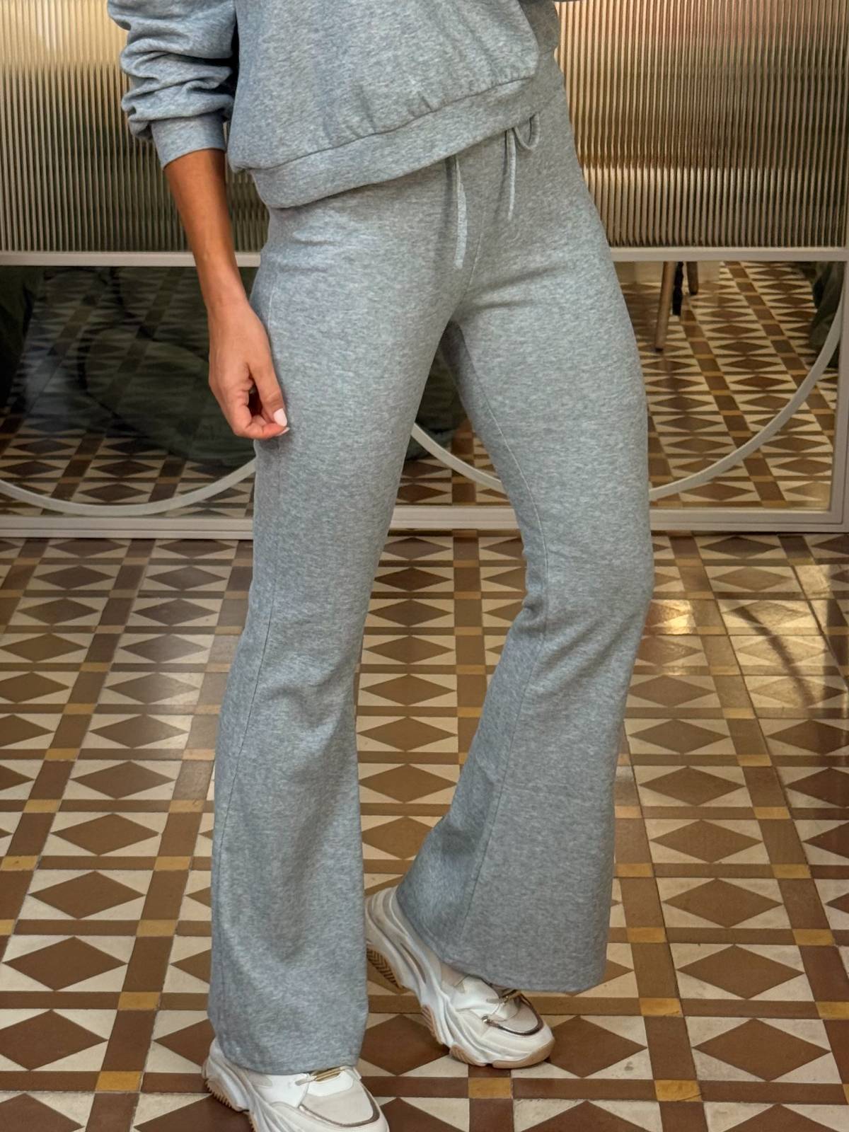 PANTALÓN SUESTE GRIS