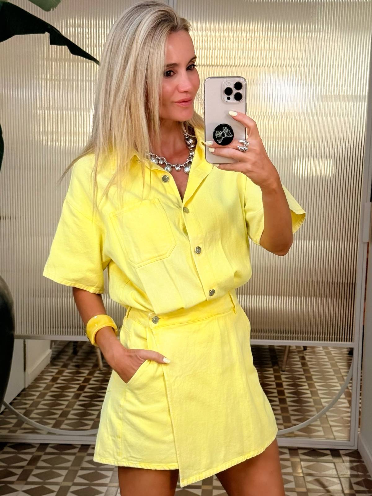 MONO TAGUE AMARILLO