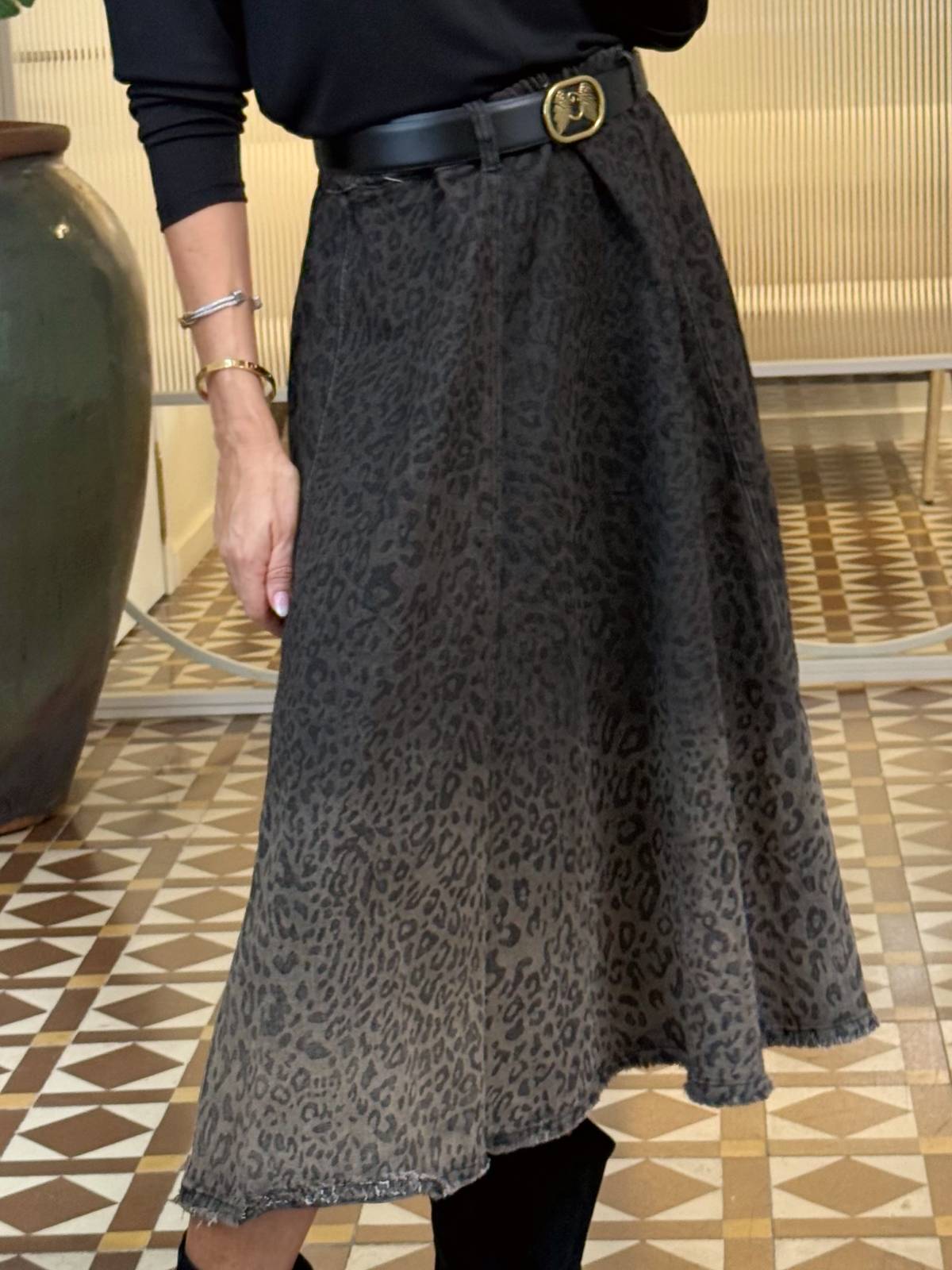 FALDA TEMAR