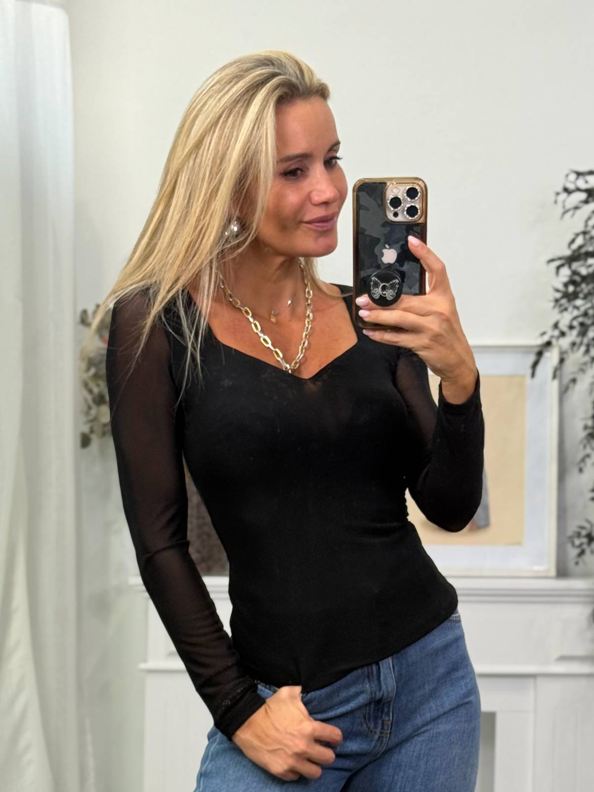 TOP FIONIA
