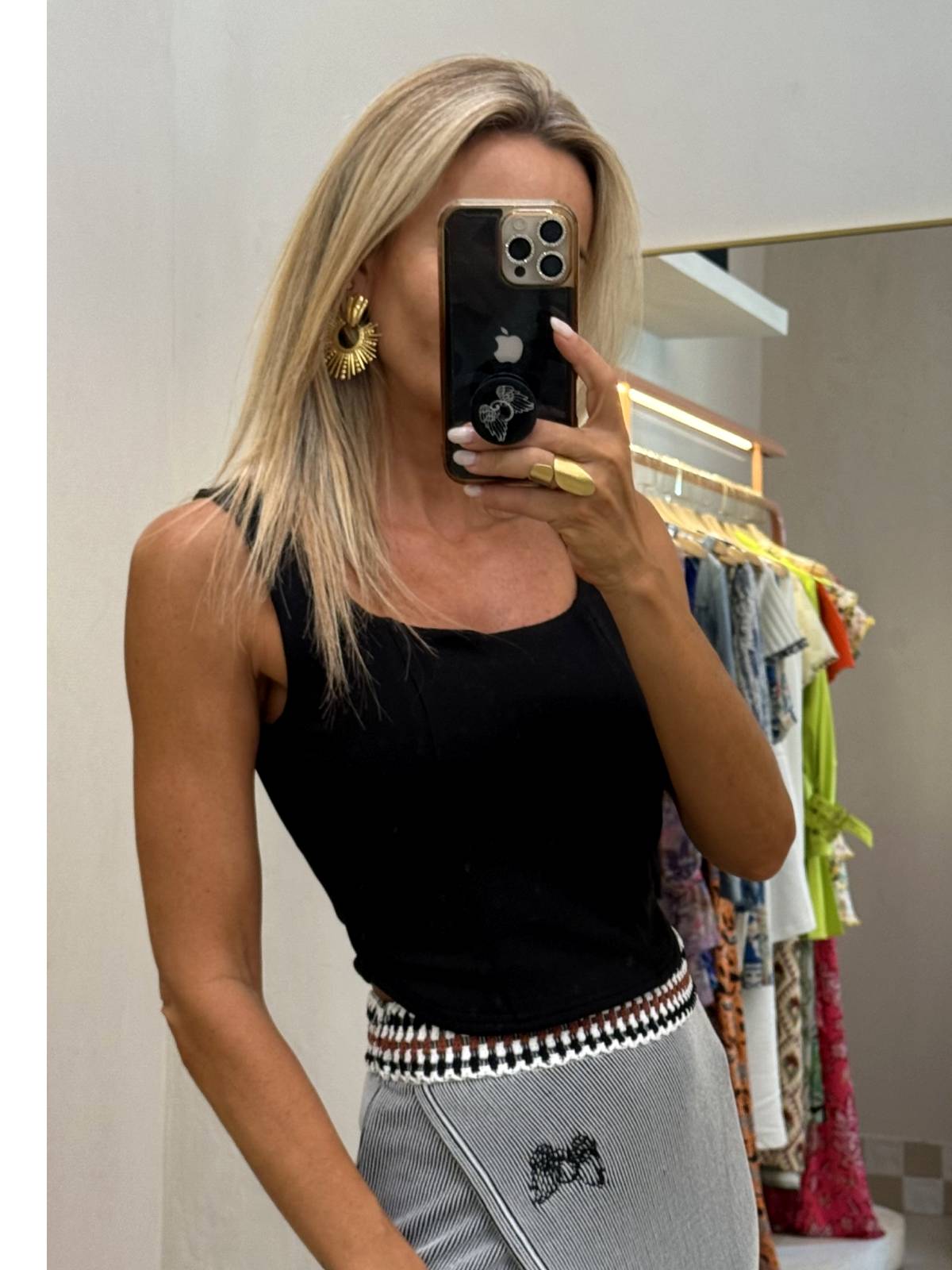 TOP MORE