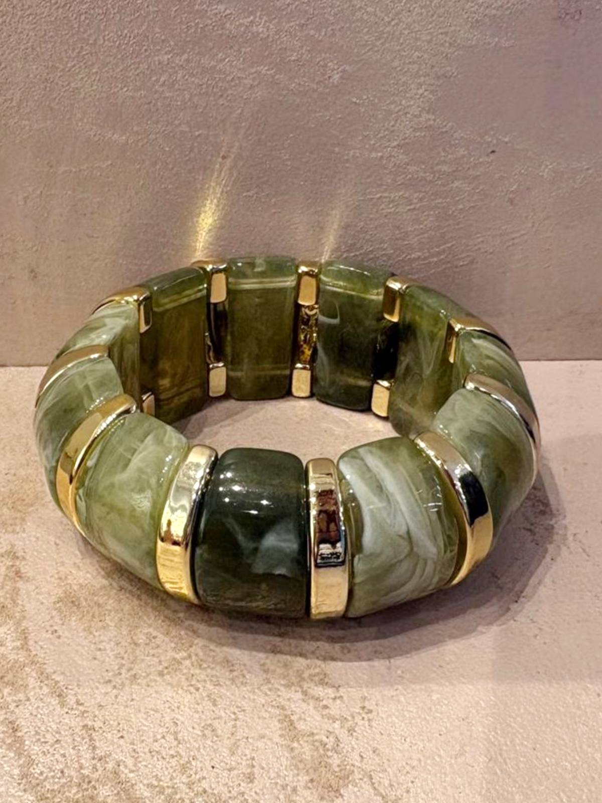 OLIVE ABBEY BRACELET