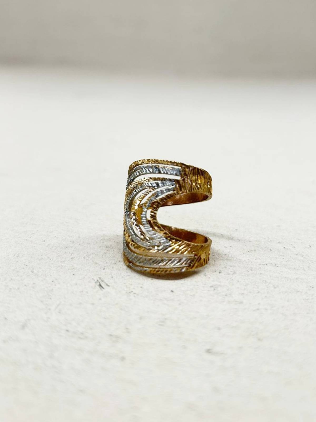 ANILLO MEDIA LUNA DORADO