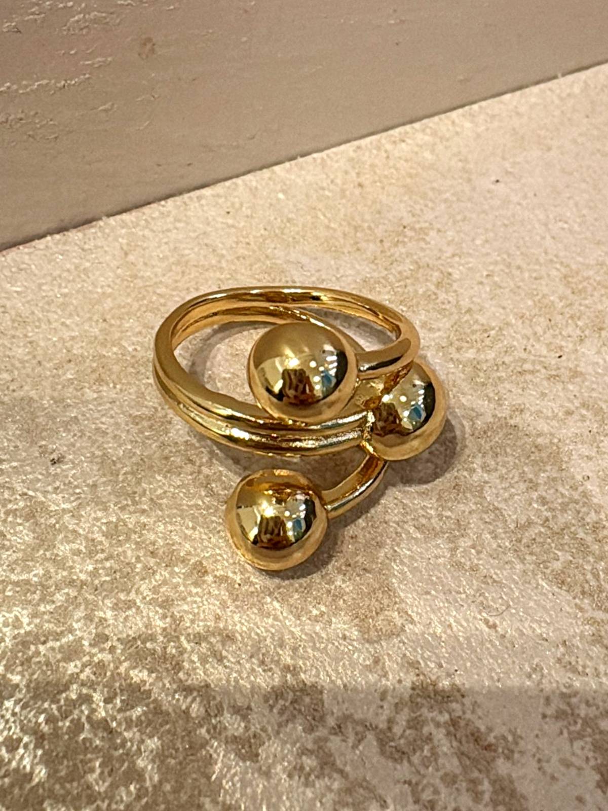 GOLD BOUNCE RING