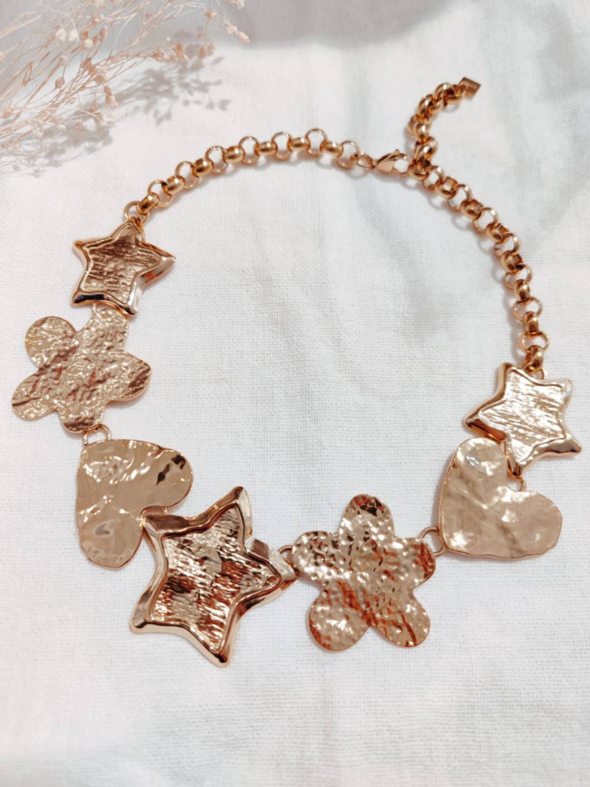 COLLAR BABERO DORADO