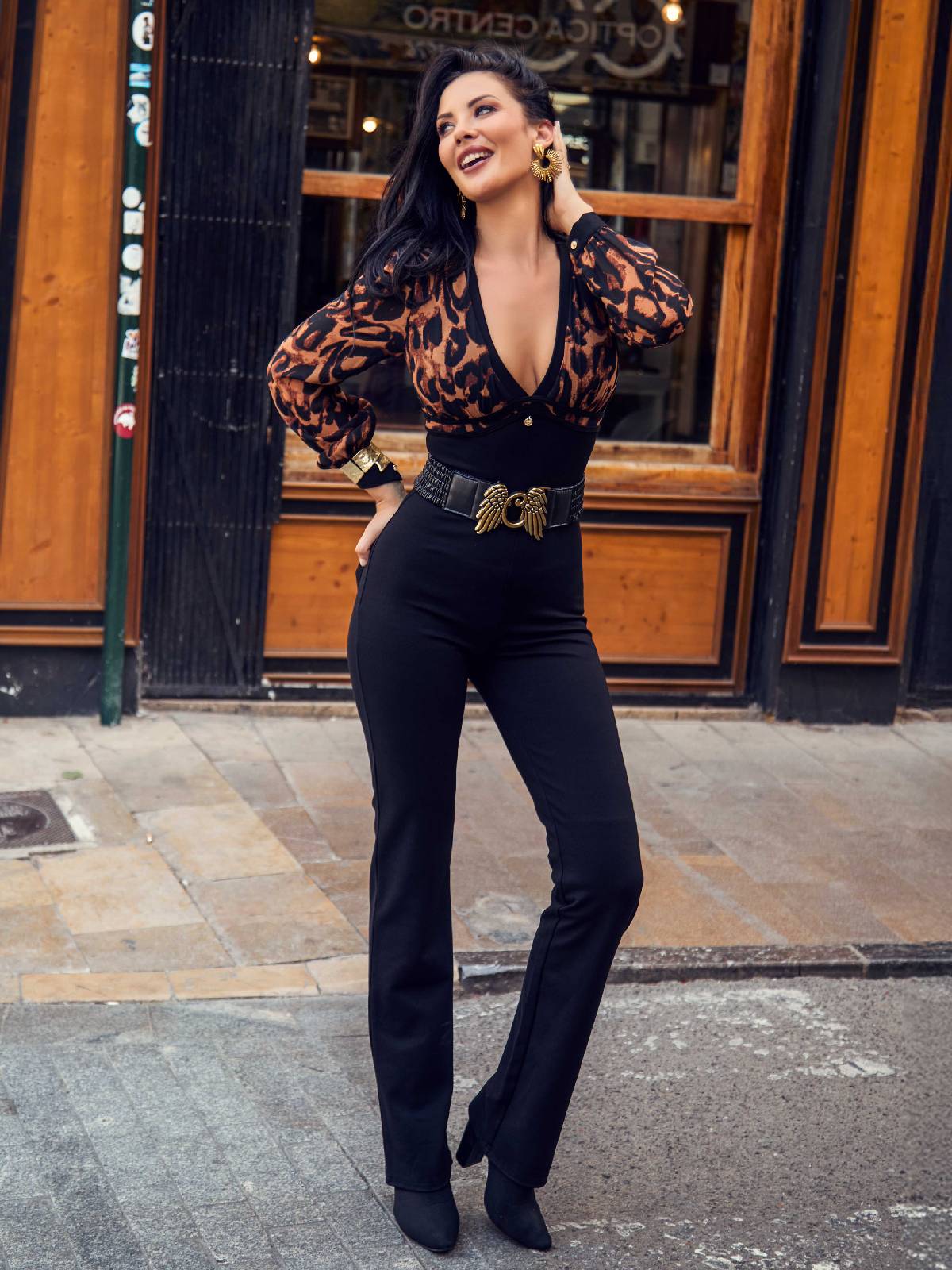 MONO ORQUIDEA CAMALEÓNICA