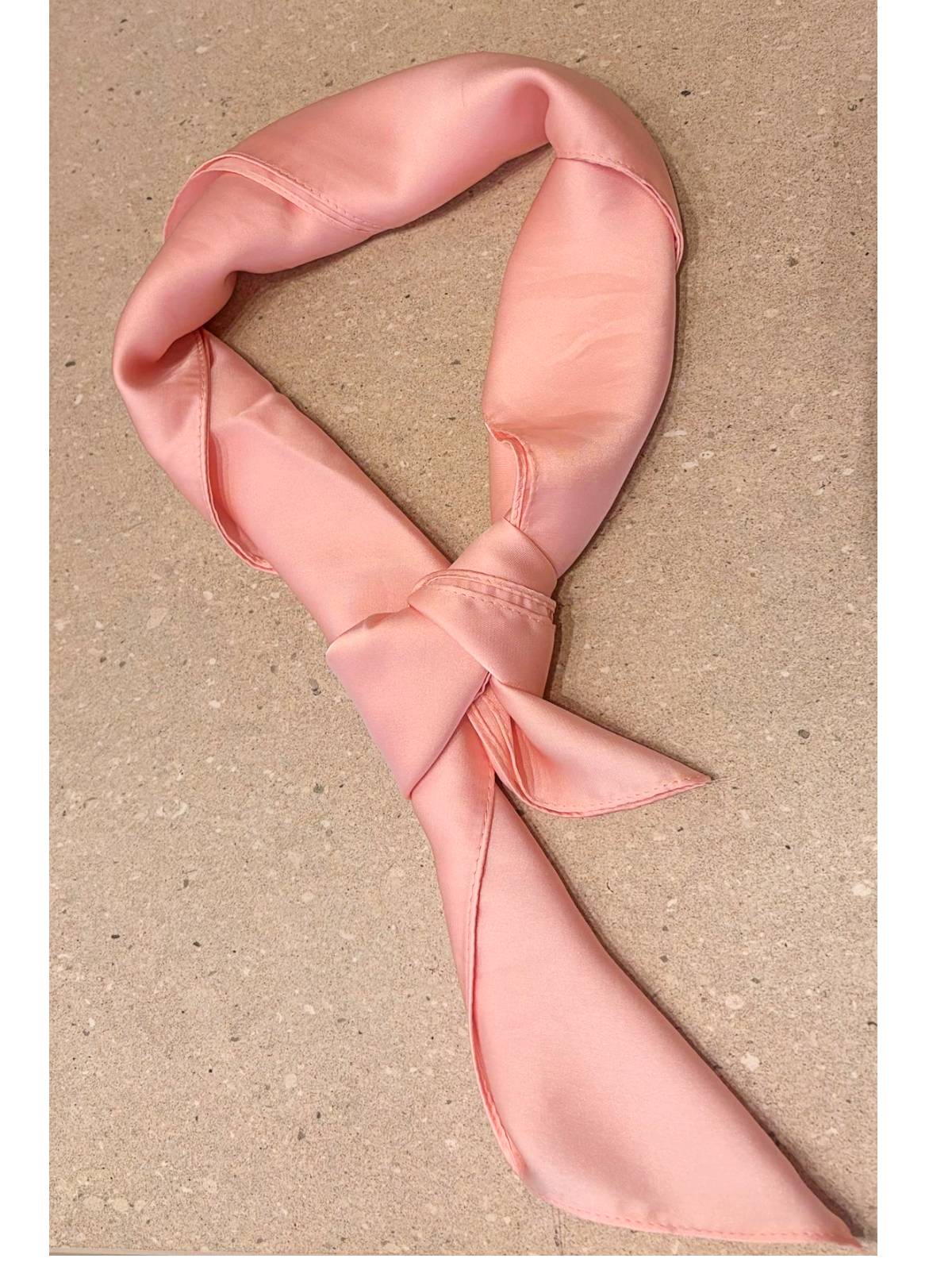 PAÑUELO SATIN ROSA