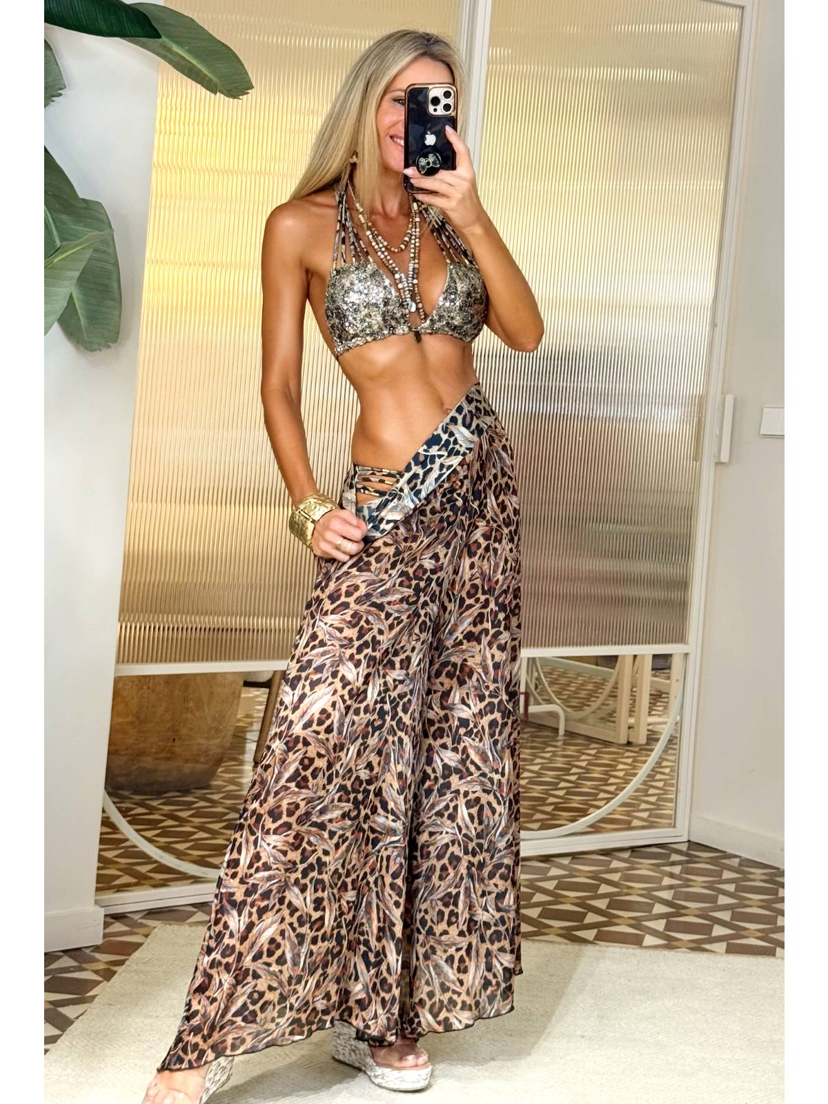 BIKINI SCAR