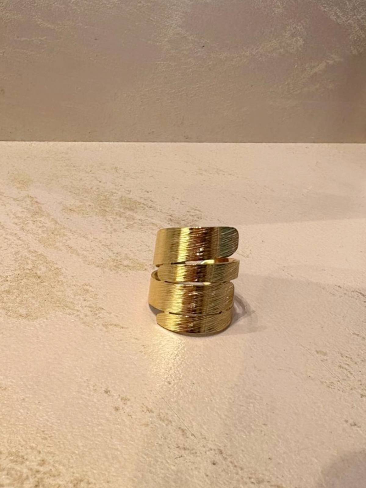 ANILLO SERIGRA DORADO